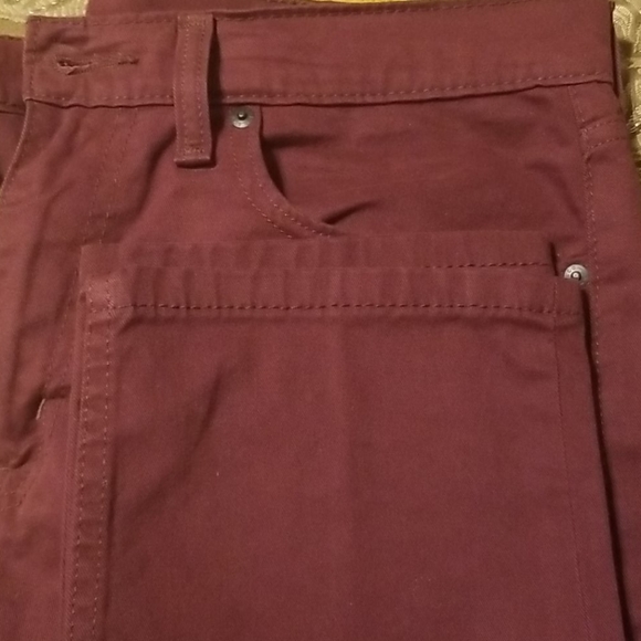🎉2x Host Pick 🎉Levi's Strauss 502 Burgundy jeans - Picture 5 of 6